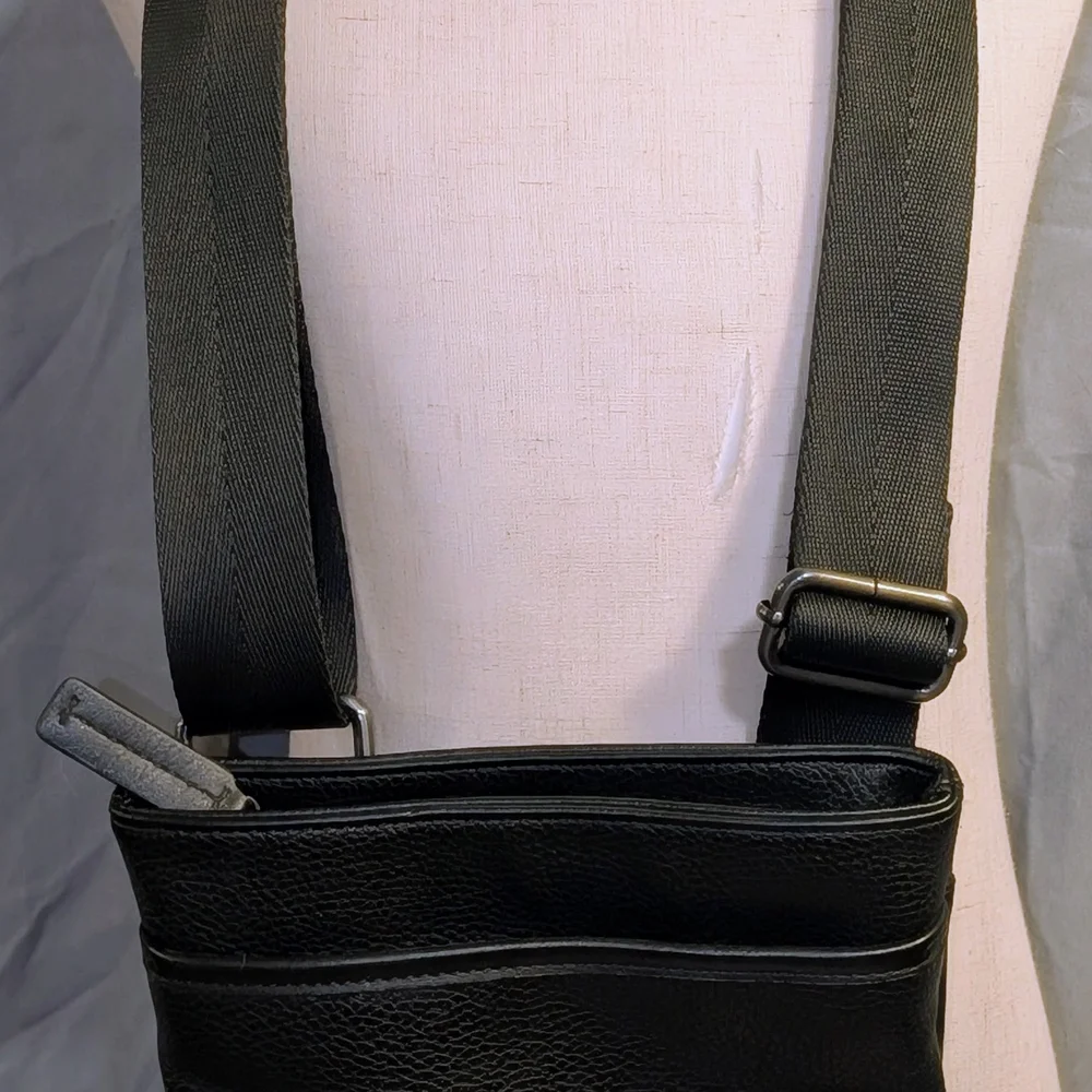 Calvin Klein Black Pebble Leather Textured Messenger Crossbody Bag Purse - Picture 12 of 14